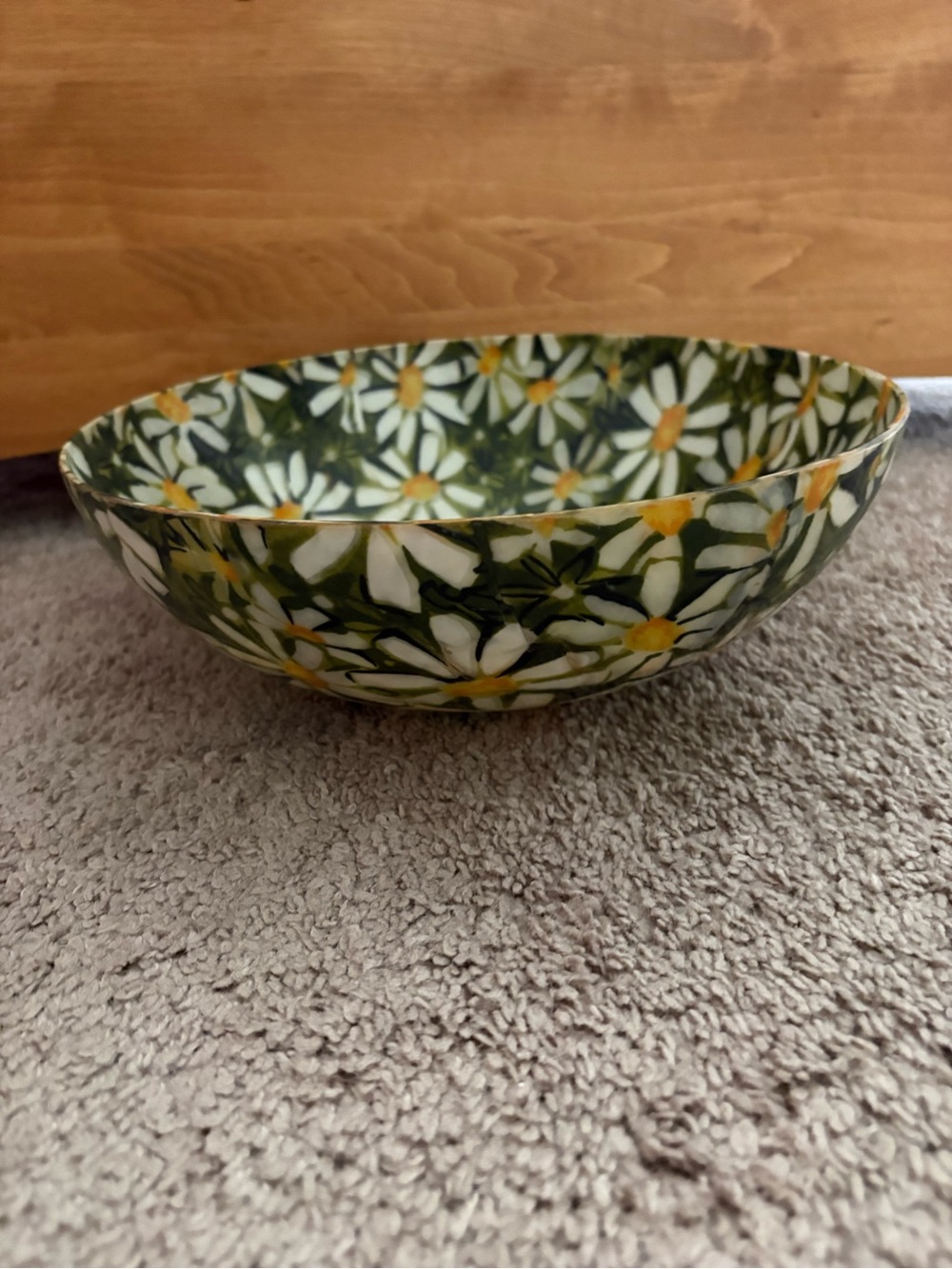 Vintage Daisy Pattern Fiberglass Salad Serving Bowl